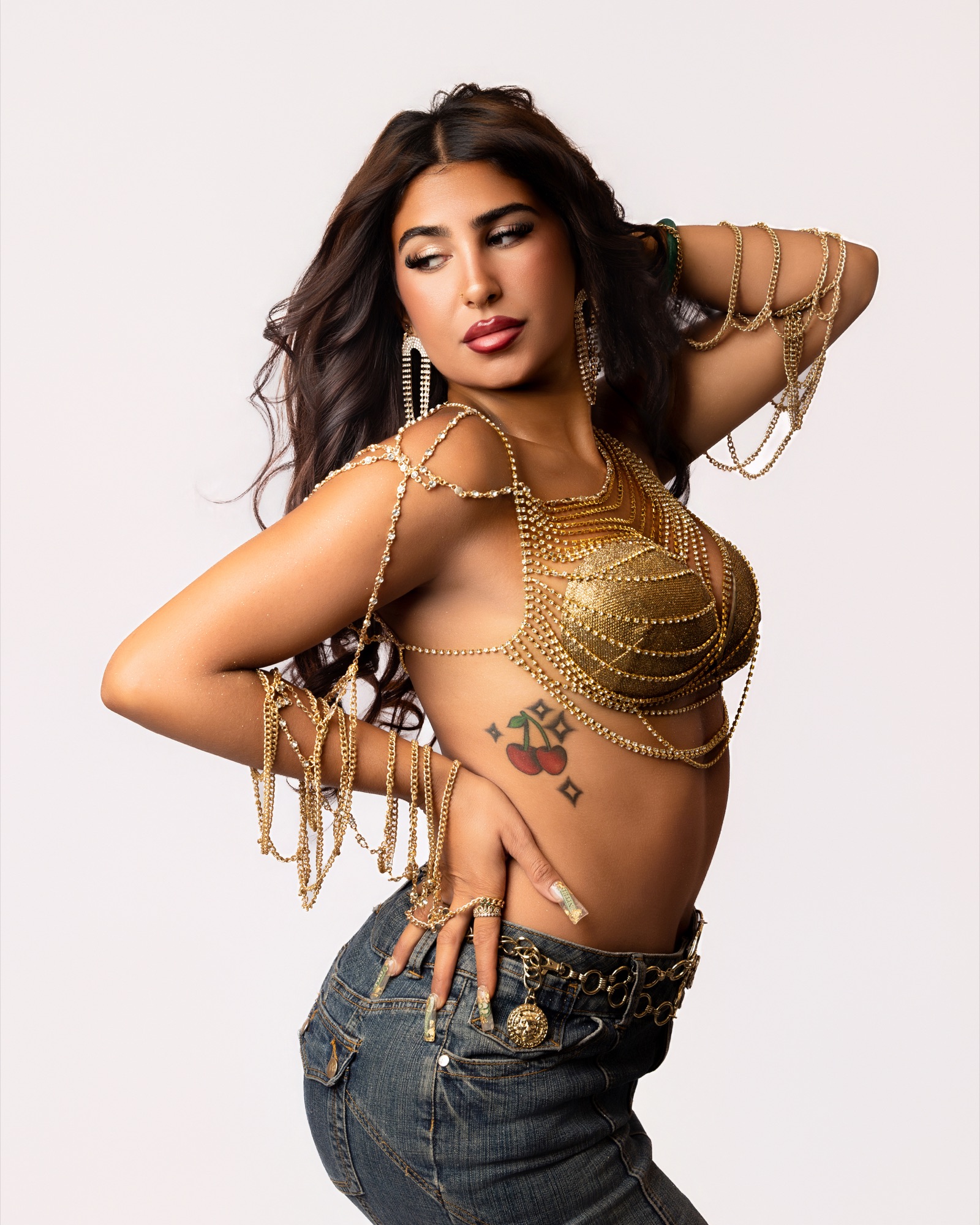 Bold in gold — Nu Vibes Photography portrait