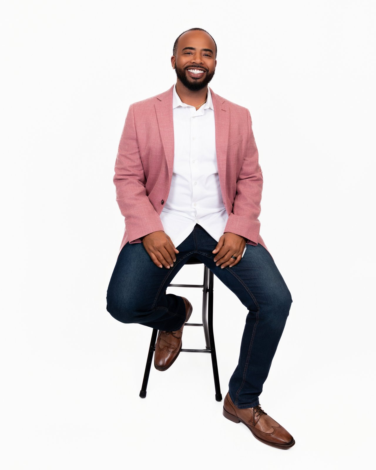 Business portrait — pink jacket